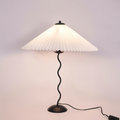 OrigamiGlow – Elegant LED-lampe med bølget design til moderne belysning