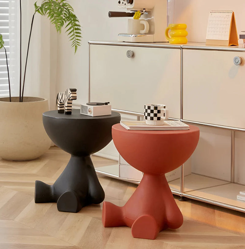 StyleNest – Rundt sidebord med moderne design og multifunktionel brug