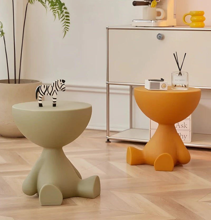 StyleNest – Rundt sidebord med moderne design og multifunktionel brug