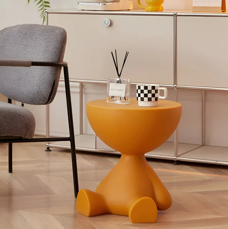 StyleNest – Rundt sidebord med moderne design og multifunktionel brug