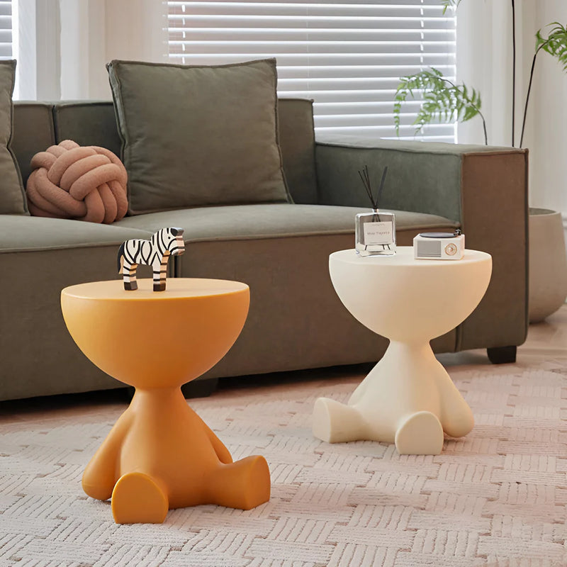 StyleNest – Rundt sidebord med moderne design og multifunktionel brug