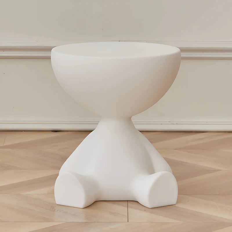 StyleNest – Rundt sidebord med moderne design og multifunktionel brug