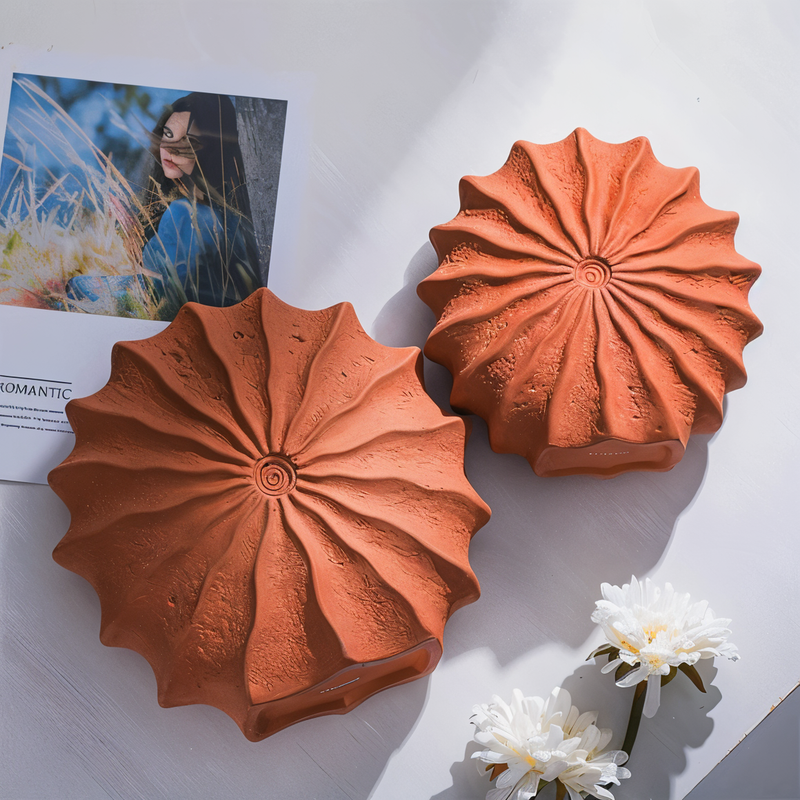 FoldaForm - Geometrisk plantevase med retro elegance til dekoration