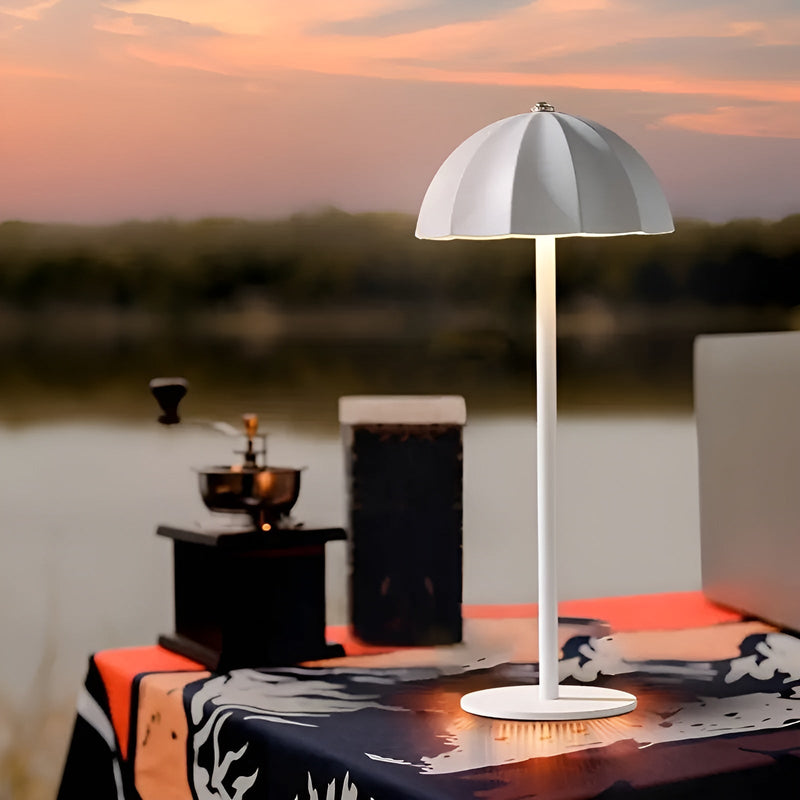UmbriLight - Elegant LED-sengelampe med touch-betjening og genopladeligt batteri