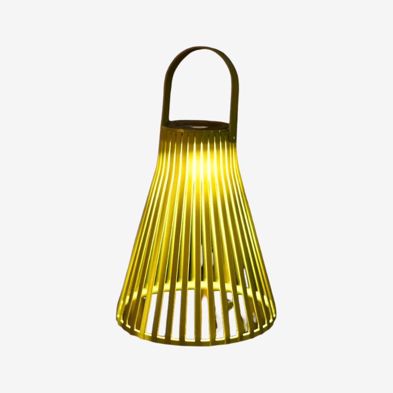 LumiCage – Solcelle-LED Hængelys med Bur og Håndtag