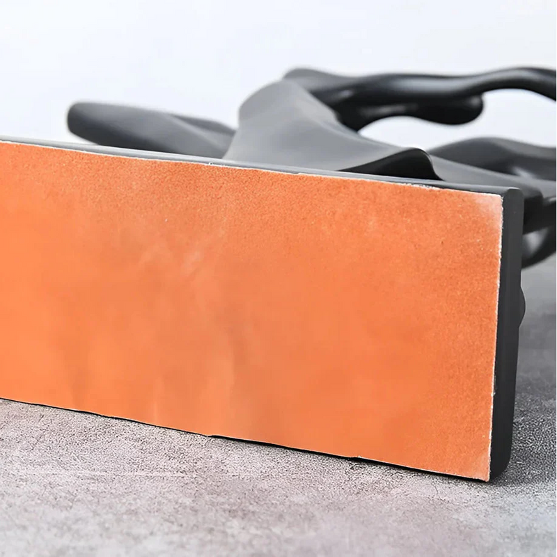 DanceVibe – Dekorativ danseskulptur med symbolsk design
