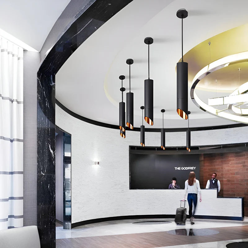 GlowBeam – Rørformet pendellampe med moderne design og fokuseret nedadgående belysning