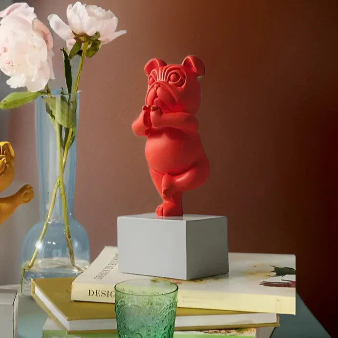 PosePup – Yoga-inspireret statue af fransk bulldog til moderne rum