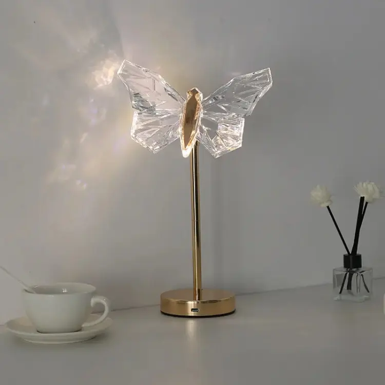 FlutterGlow – Butterfly bordlampe med blødt LED-lys og drømmende silhuet