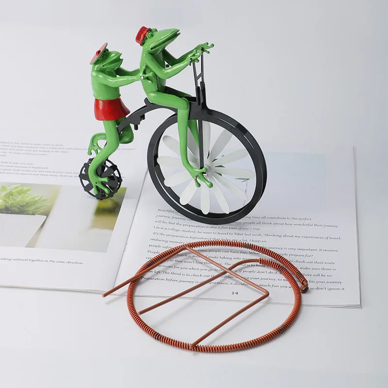 BreezyCritter – Vinddrevet havespinner med legesygt design af cykellende dyr