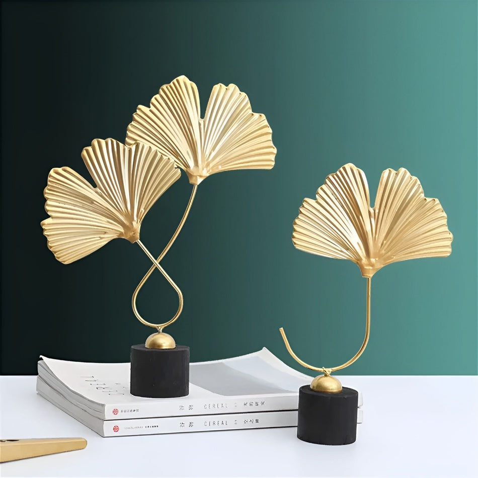 SerenLeaf - Minimalistisk Ginkgo-bladskulptur for elegant naturlig charme