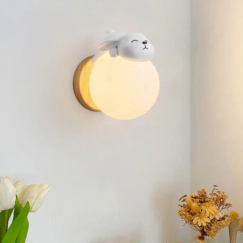 MoonGlow – Magisk månelampe med beroligende glød og elegant design