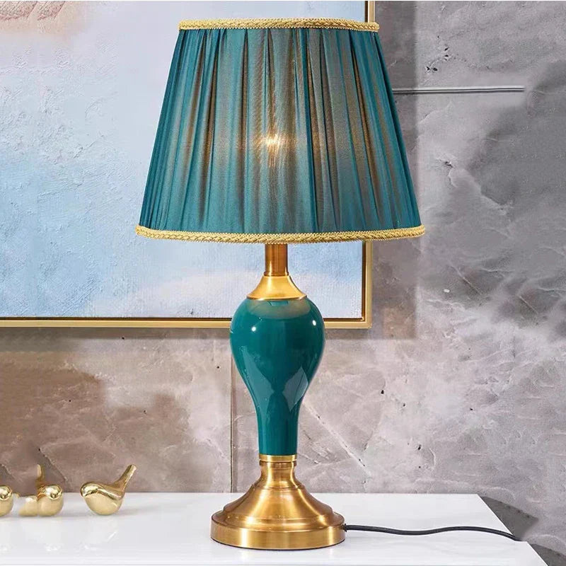 LumiCurve - Moderne keramisk bordlampe med elegant minimalistisk design