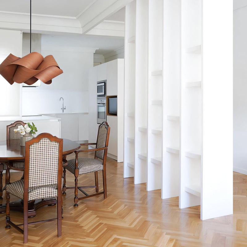 UmiWeave – Skulpturel Pendellampe med Indviklet Flettet Paneldesign