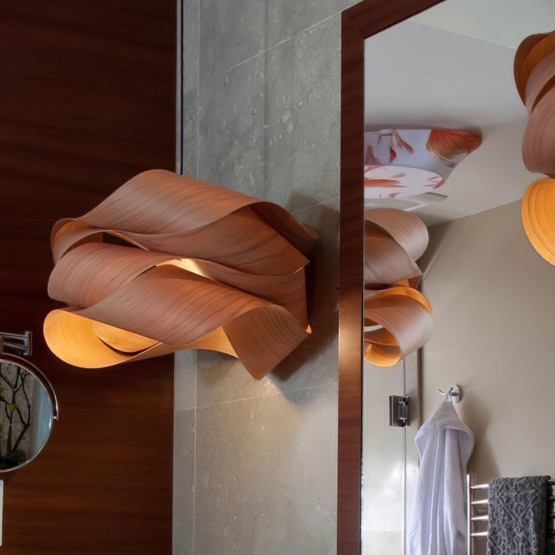 UmiWeave – Skulpturel Pendellampe med Indviklet Flettet Paneldesign
