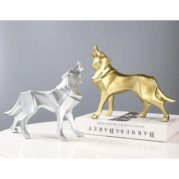 LupoSight - Geometrisk Ulvestatue med Skarpt Kantede Design til Moderne Rum
