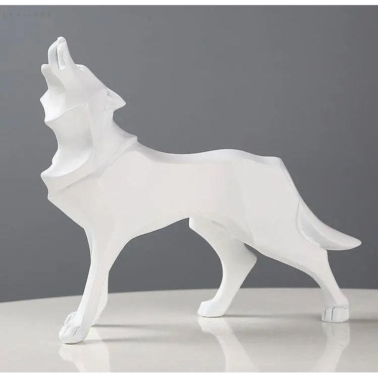 LupoSight - Geometrisk Ulvestatue med Skarpt Kantede Design til Moderne Rum