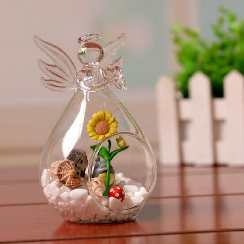 AngelGlow – Elegant Engel-Formet Lysestage med Indviklede Detaljer