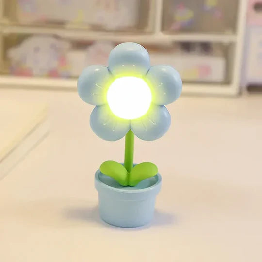 BlossomGlow - Charmerende blomstret bordlampe til hyggelig belysning | 1+1 Gratis