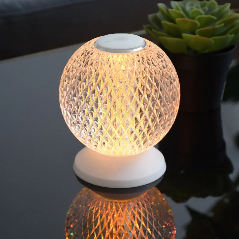 GlowLuxe – Trådløs krystalbordlampe med dæmpbar LED-pære