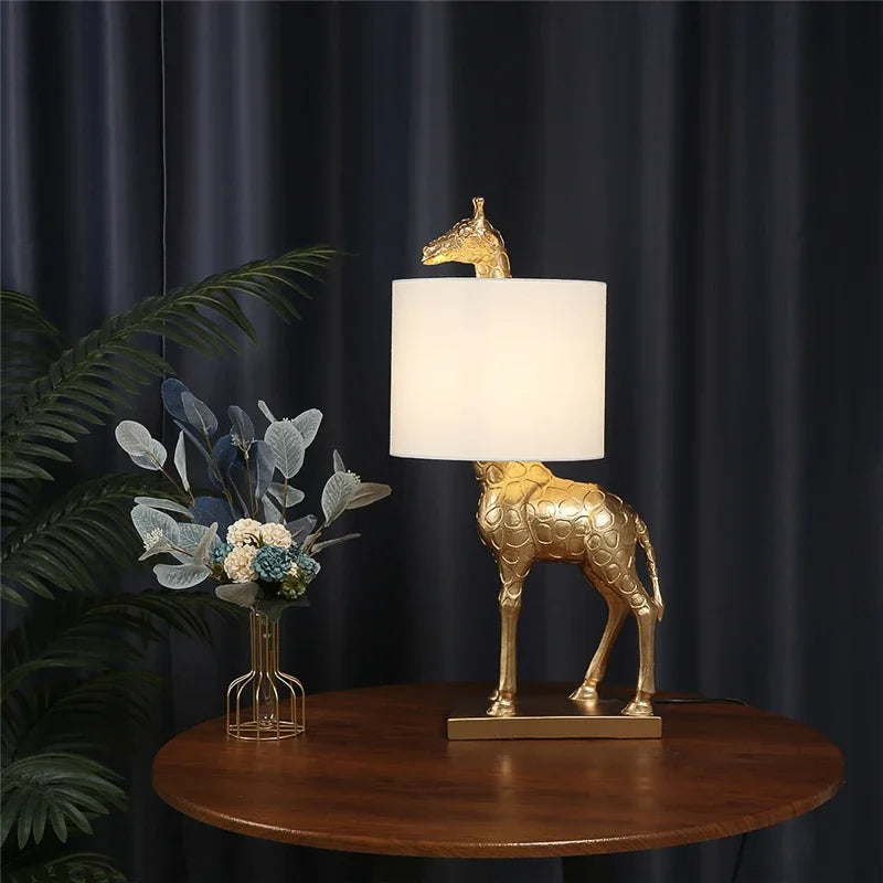 SavannaGlow - Elegant girafbordlampe med varmt omgivende lys