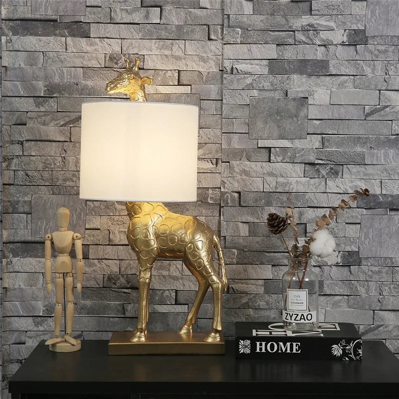 SavannaGlow - Elegant girafbordlampe med varmt omgivende lys