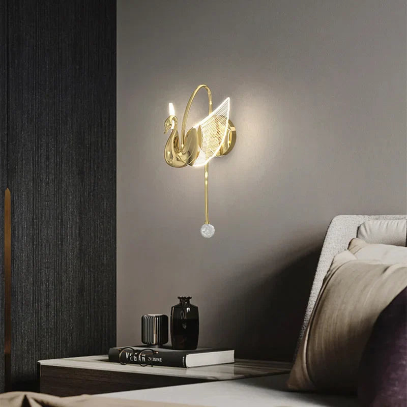 LumiGold - Stilfuld LED-væglampe med varm glød og moderne elegance