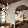 AuraLume – Stijlvolle artistieke hanglamp met holle kern en zachte gloed