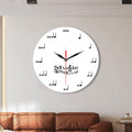 MelodyTime – Rund Vægur med Noder og Stilfuldt Kunstnerisk Design