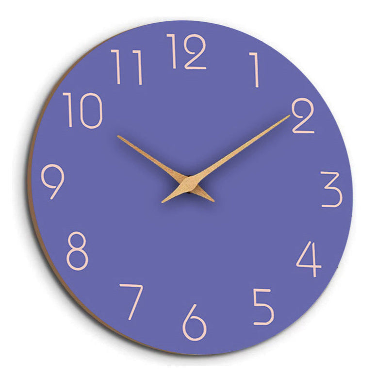 TimeAura – Moderne vægur med fede tal og elegante design