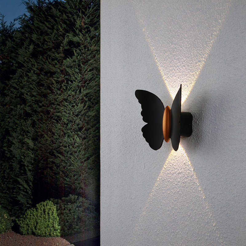 WingLume – Sommerfugleformet Udendørs LED Væglampe