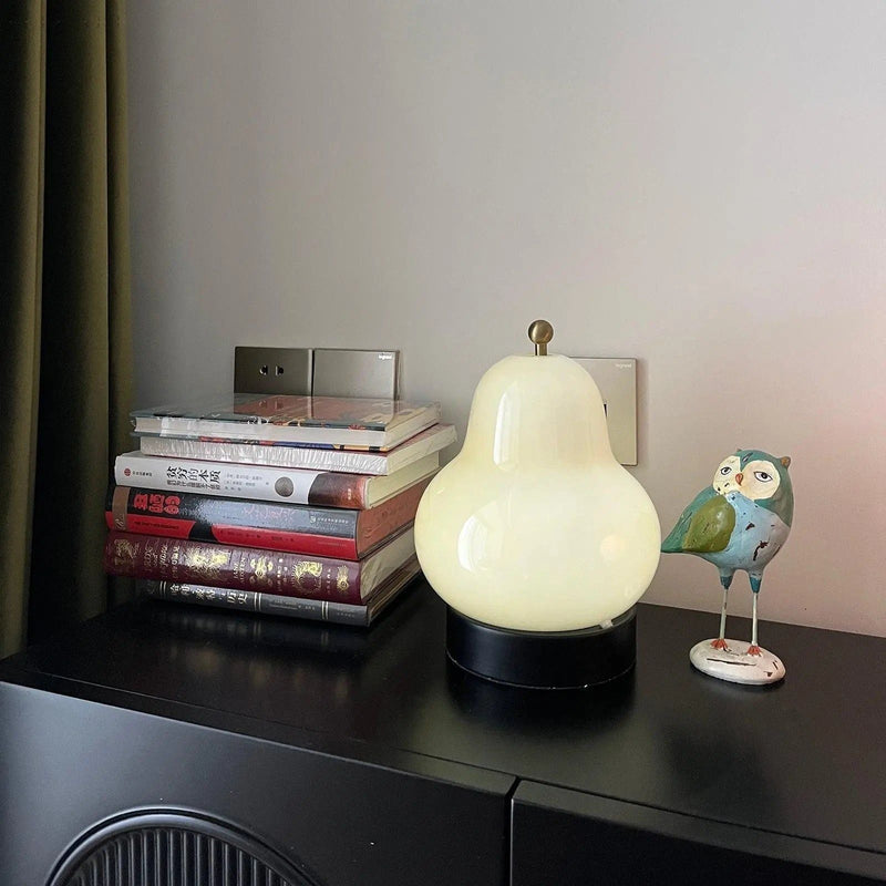 LumiPear - Pæreformet lampe med varmt lys og touch-dæmpning til en hyggelig stemning
