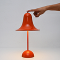 LumoCraft – Genopladelig bordlampe med klassisk kuppeldesign