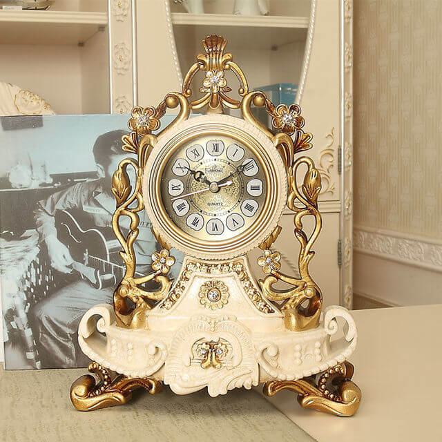 TikTik – Vintage-inspireret bordur med elegant design til tidløs boligindretning