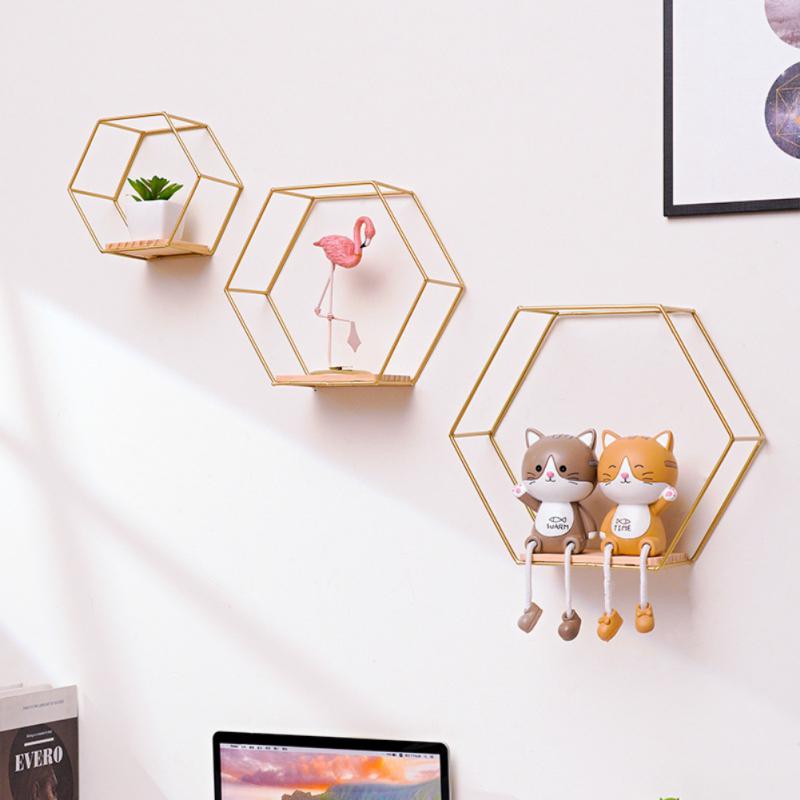 HexaNest – Sekskantet væghylde med geometrisk design til stilfuld opbevaring og udstilling