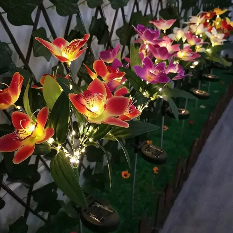 OrchidGlow – Solcelledrevet Orkidéhavelys med Farveskiftende LED’er