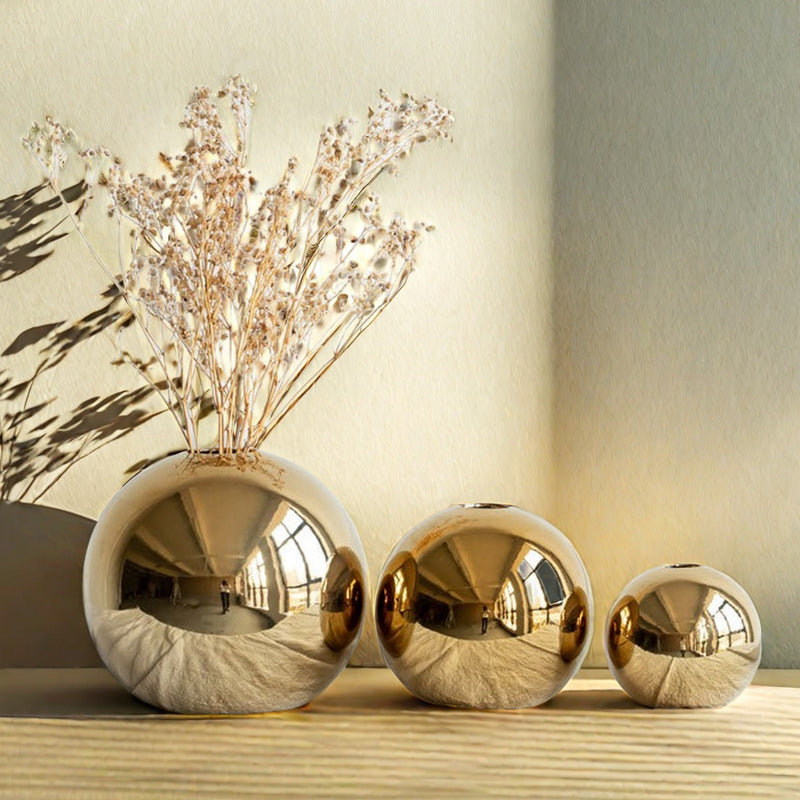 AuraBloom – Elegant rund vase med raffinerede accenter til stilfulde blomsterarrangementer og indretning