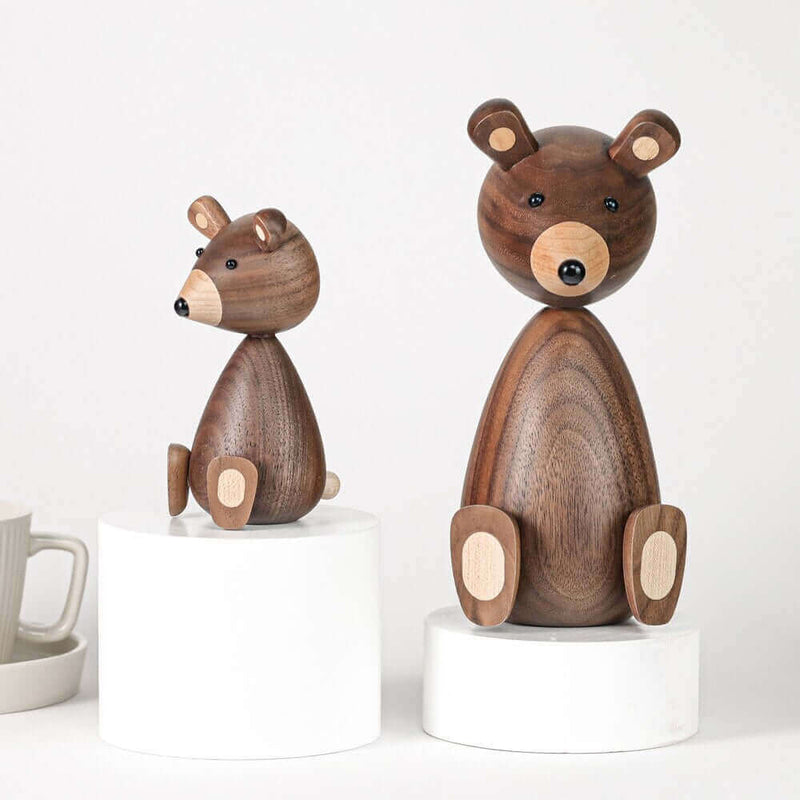BearWood – Charmerende bjørnefigur i træ med minimalistisk design og legende look