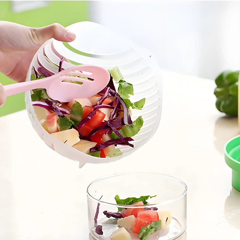 QuickChop - Salatskål med indbygget skæreskive, der klarer salaten på et minut