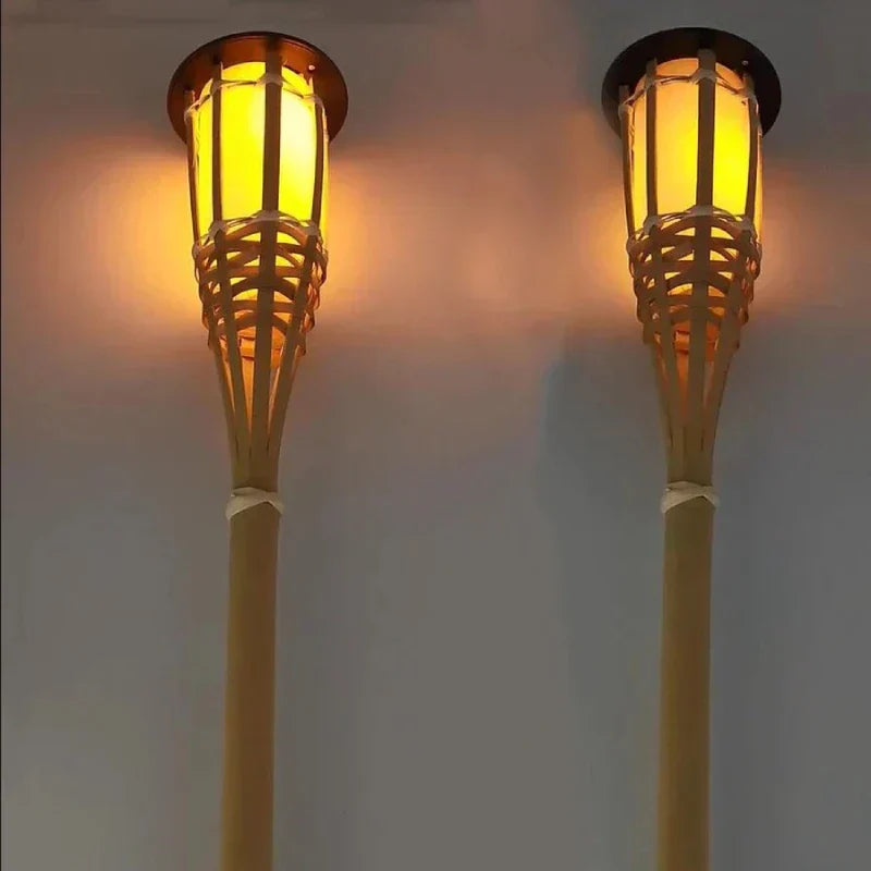 TorchGlow – Solcelledrevne Havelamper med Flammeeffekt LED