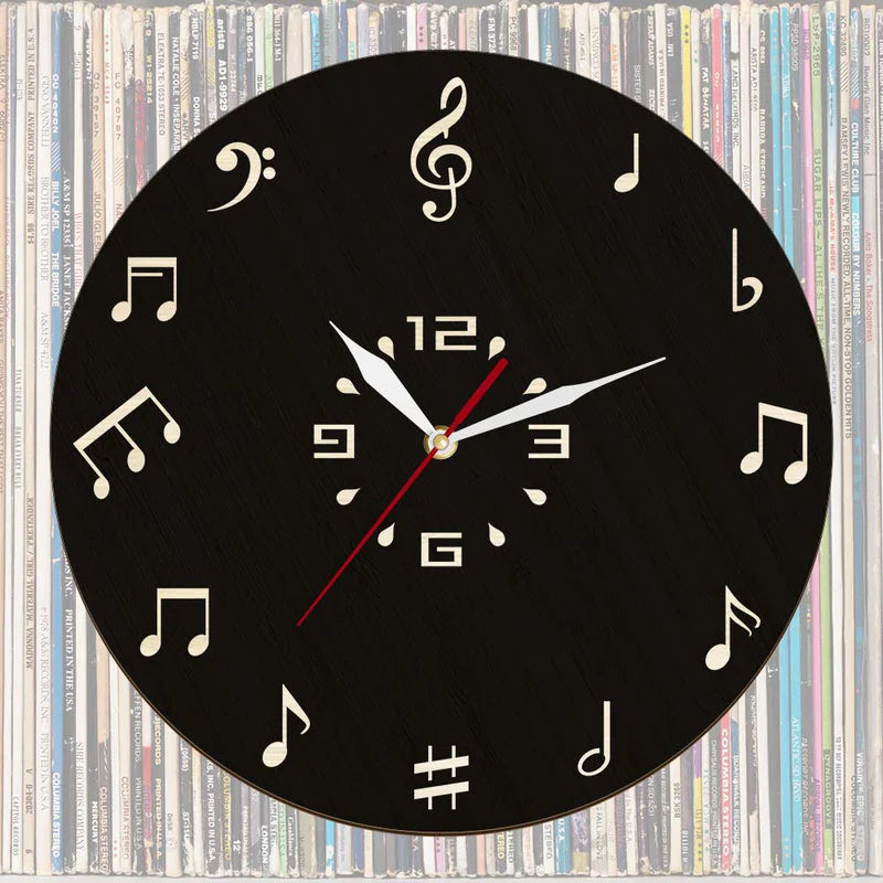 MelodyTime – kunstnerisk vægur med musiknotemotiv