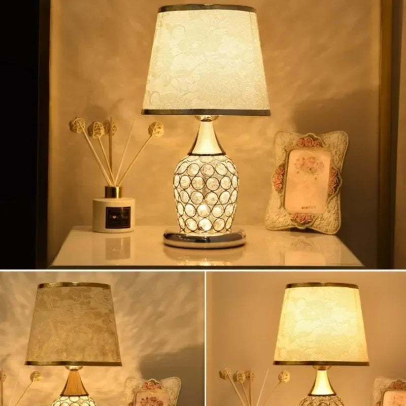 CrystalGlow - Elegant krystalbordlampe til moderne indretning