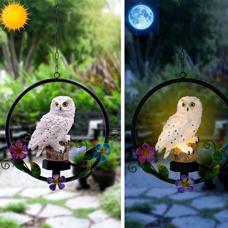 OwlGlow – Rustik solcelledrevet havependellampe med realistisk ugledesign