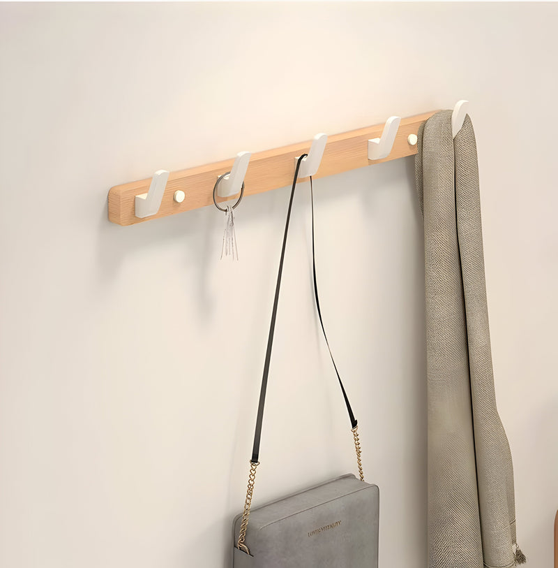 WalnutWisp - Minimalistisk vægkrog med naturlig træåring og glat finish
