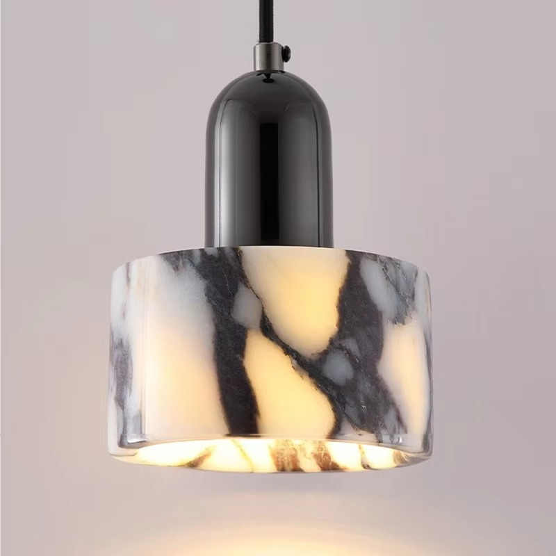 NoirGlow – Moderne sort pendellampe med varmt diffust lys