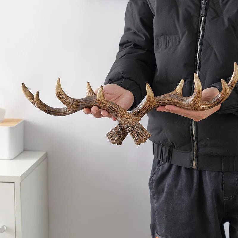 HookTine - Multifunktionel vægkrog med gevirdesign til indretning