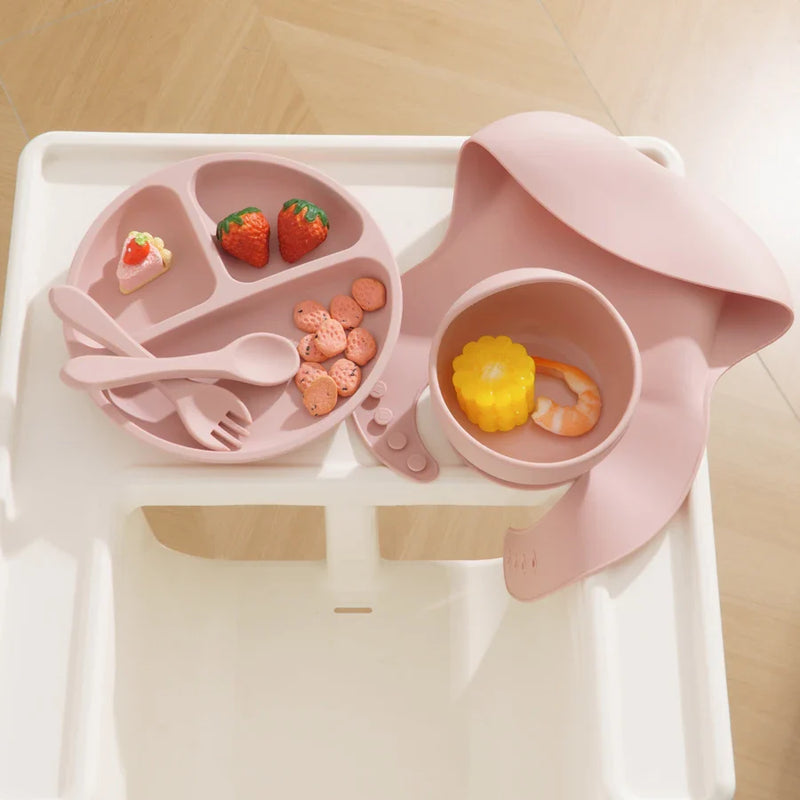 TinyTastes – 5-delt babymadningssæt med farverige skåle og grebvenlige bestik