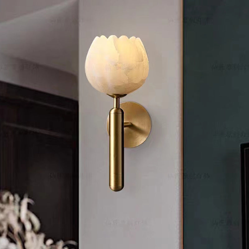 RoseMarble – Elegant væglampe med romantisk blomsterglød
