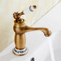 AntiqueFlow – Klassisk gulvmonteret vandhane med retrodesign og enkeltgrebskontrol