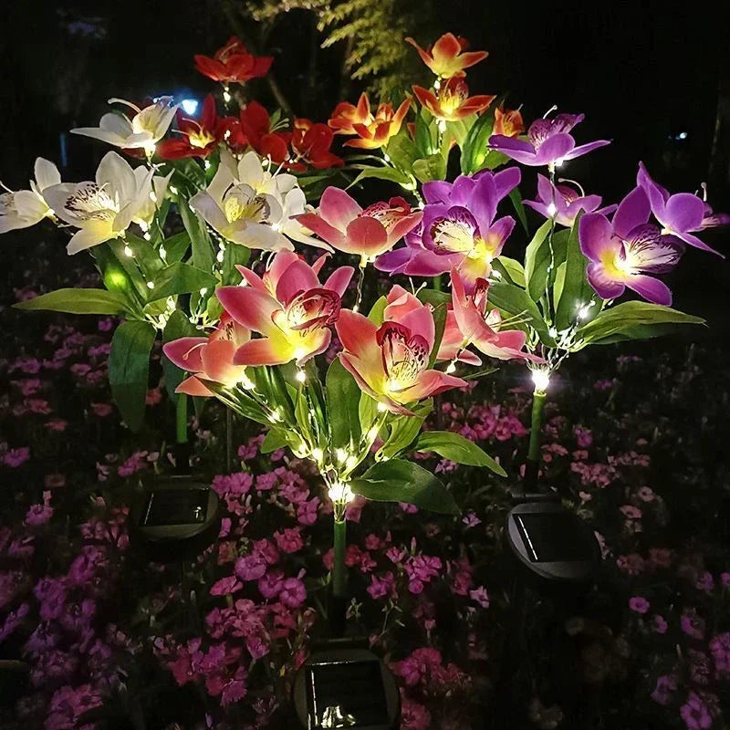 OrchidGlow – Solcelledrevet Orkidéhavelys med Farveskiftende LED’er